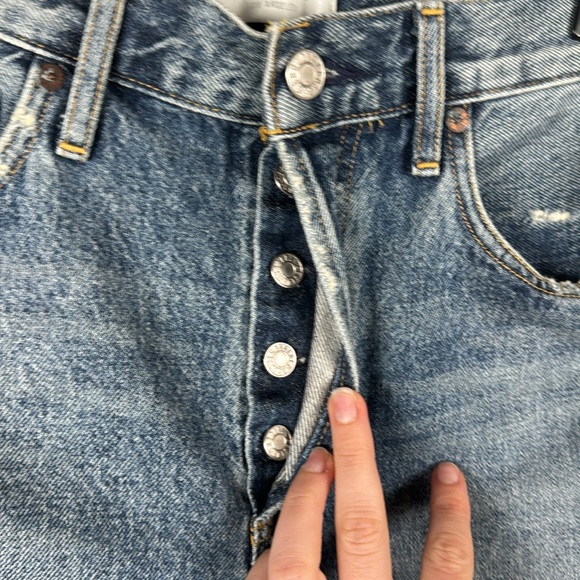 Agolde Jean Shorts - Picture 5 of 6